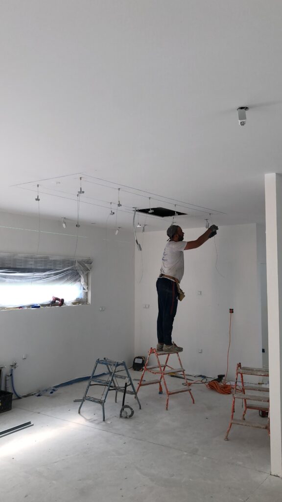 creation-faux-plafond-suspendu-is-platrerie